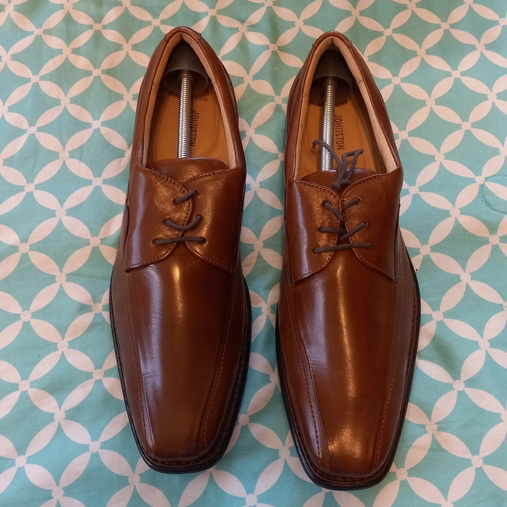 Stylish Johnston and Murphy  "Tilden" size 14 M